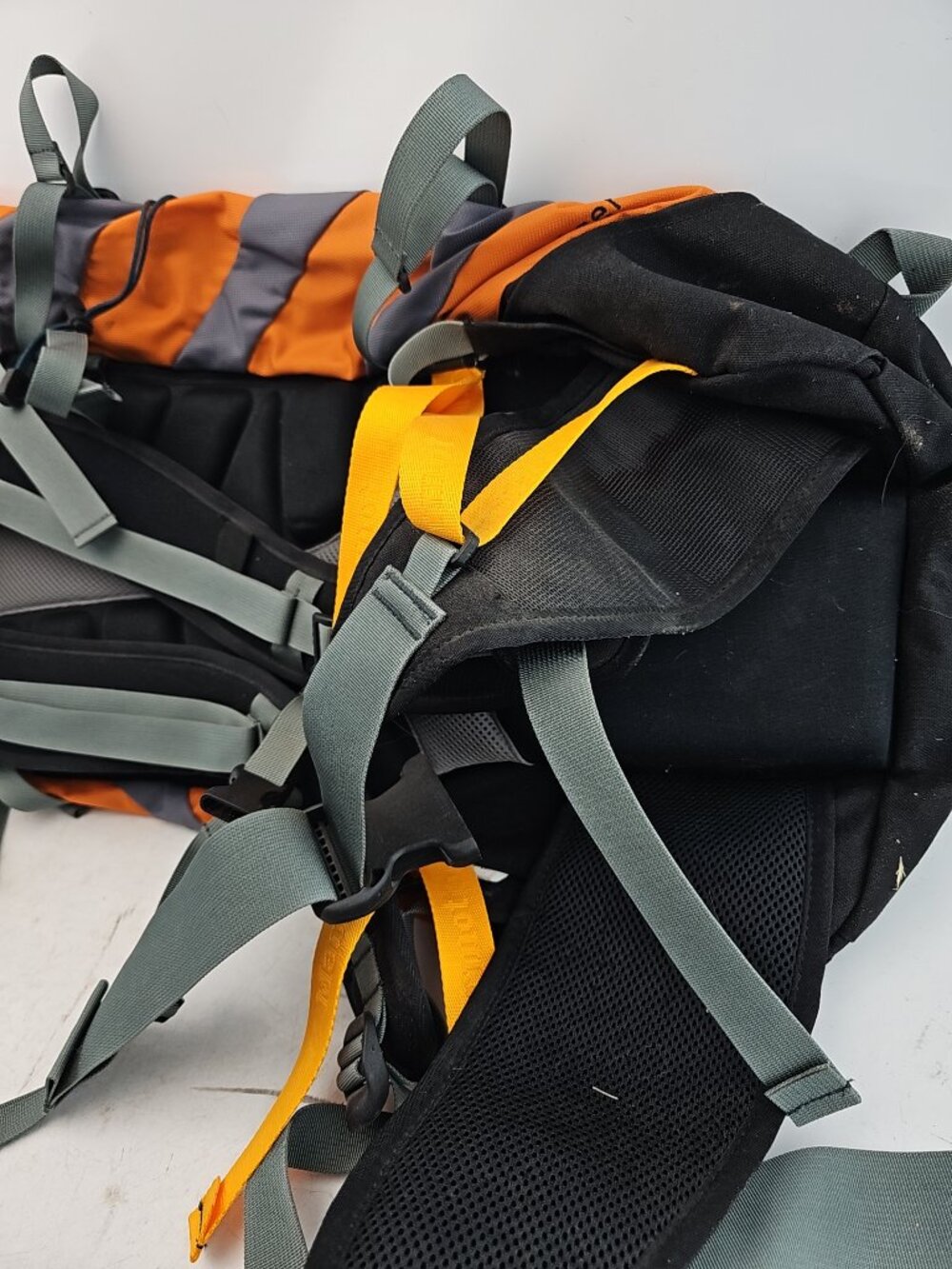 Marmot Eiger 36 Technical Hiking Backpack - Picture 5 of 5